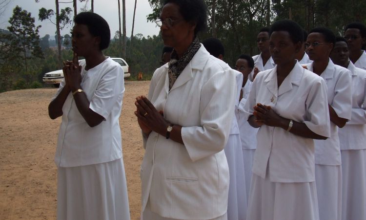 L’Institut « Famille des Disciples du Christ » sur les pas de son fondateur  Mgr Bududira